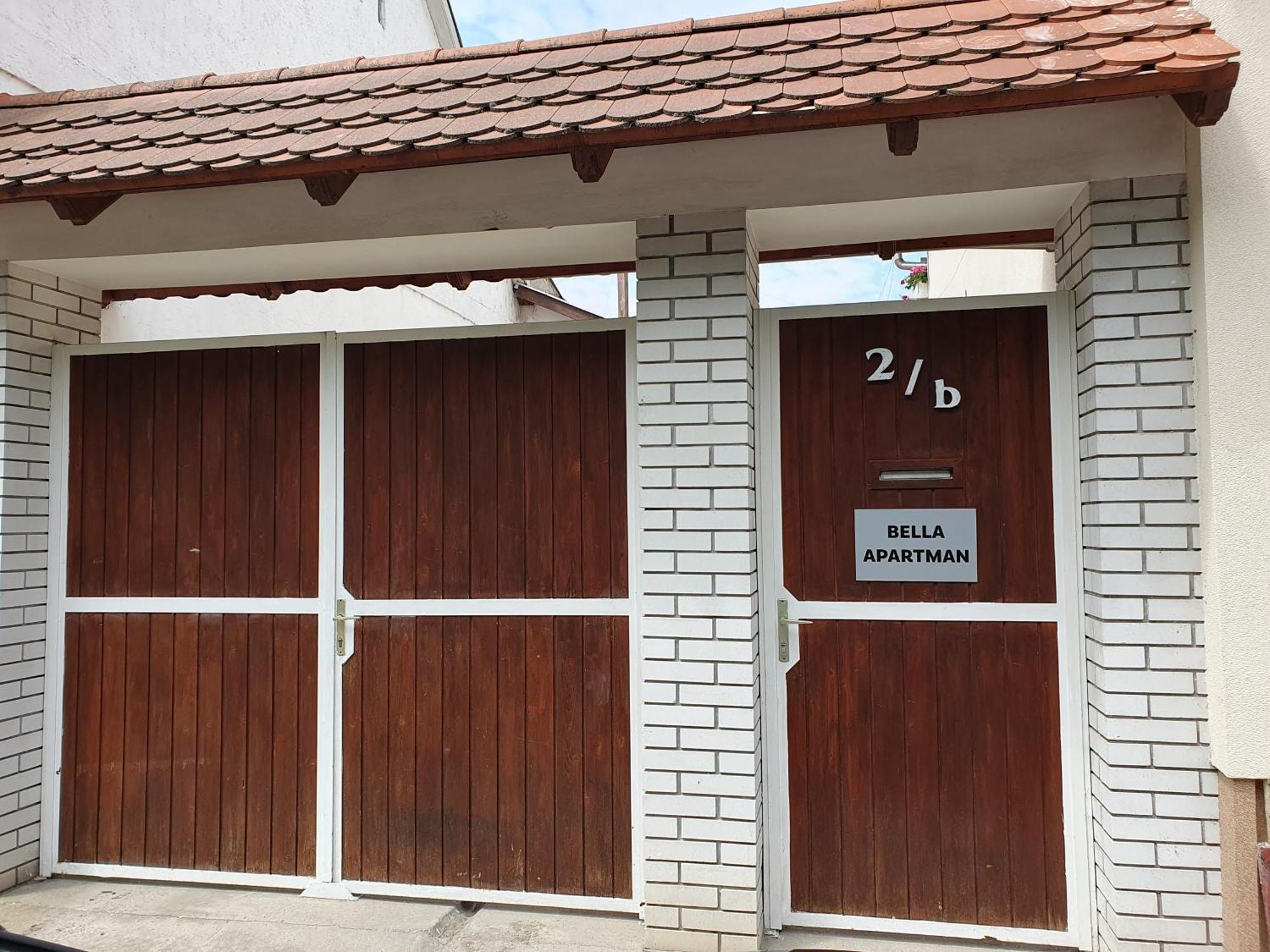 Bella Apartman Szeged Exterior foto